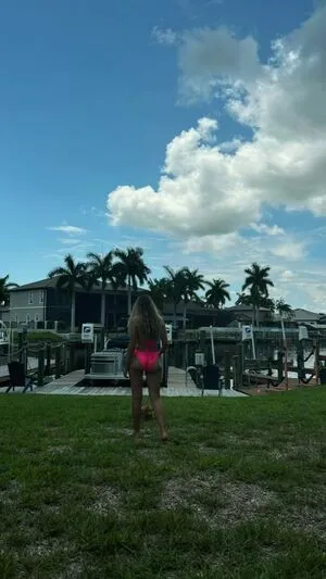 Caragarcia08 Thumbnail Picture