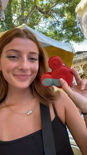 Carmela OnlyFans Leaked Free Thumbnail Picture - #OIPhR4H8AP