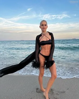 Caro Daur OnlyFans Leaked Free Thumbnail Picture - #jRUVC0YNQo
