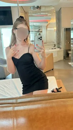 Carol Hotwife Thumbnail Picture