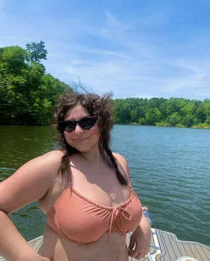 Caroline Casbon Thumbnail Picture