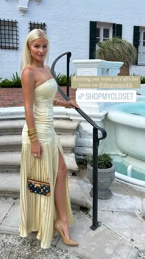 Caroline Weeks OnlyFans Leaked Free Thumbnail Picture - #MXdPranSYz