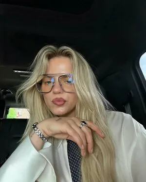 Carolmichell OnlyFans Leaked Free Thumbnail Picture - #wSKHfznqSh