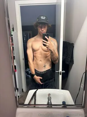 Carsonmakarrall OnlyFans Leaked Free Thumbnail Picture - #96QwYvx6Ew