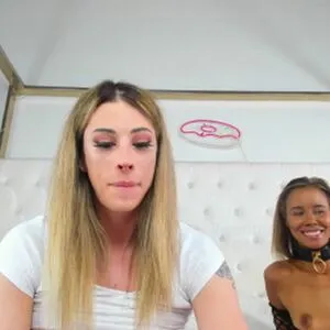 Casey Kisses Thumbnail Picture