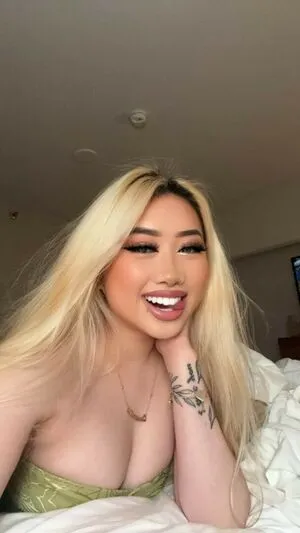 Cassandrababe Thumbnail Picture
