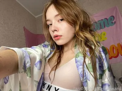 Cassieward Thumbnail Picture