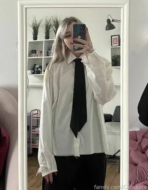 Catekate Thumbnail Picture