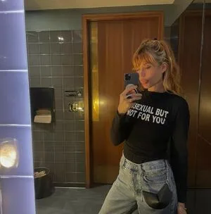Catherine Mccafferty OnlyFans Leaked Free Thumbnail Picture - #lxF3Zh2dC1