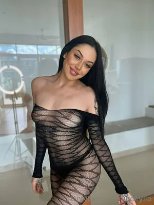 Cecyliaxx Thumbnail Picture