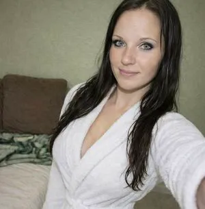 Ceetzie Thumbnail Picture