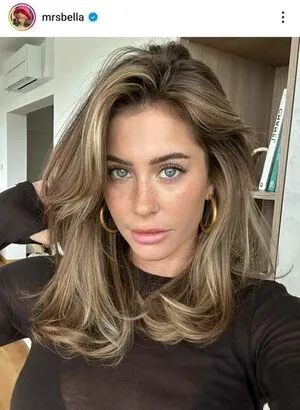Celinewest Thumbnail Picture