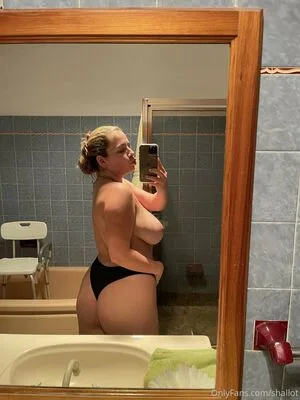 Ch Rlottethecreator OnlyFans Leaked Free Thumbnail Picture - #Zv6o4M37VE