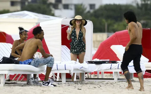 Chanel West Coast Thumbnail Picture