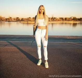 channelsweets OnlyFans Leaked Free Thumbnail Picture - #ChWPKvD3Hx