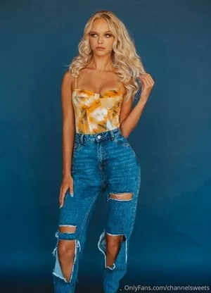 channelsweets OnlyFans Leaked Free Thumbnail Picture - #sArltfE5iK
