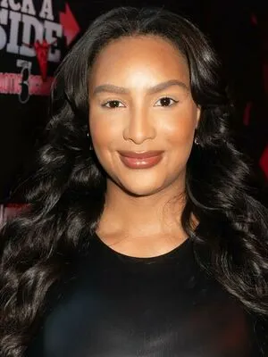 Chantel Everett Thumbnail Picture