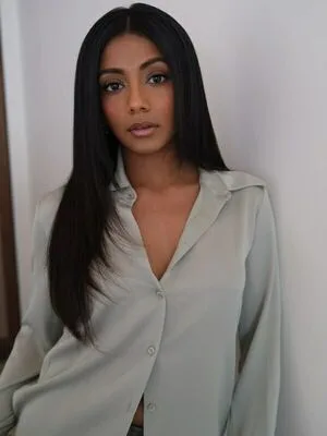 Charithra Chandran OnlyFans Leaked Free Thumbnail Picture - #sjMTlafbld