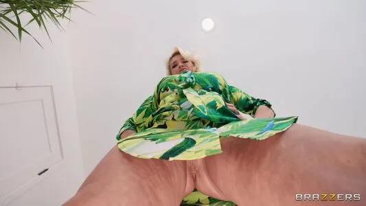 Charli Phoenix OnlyFans Leaked Free Thumbnail Picture - #42Ghc8GLdS