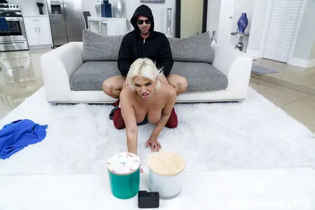 Charli Phoenix OnlyFans Leaked Free Thumbnail Picture - #EbF4nfxx02