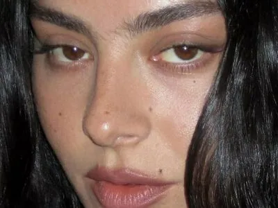 Charli XCX OnlyFans Leaked Free Thumbnail Picture - #HVM01PQ2Xm