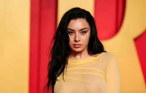 Charli XCX OnlyFans Leaked Free Thumbnail Picture - #NS3SHcpt2I