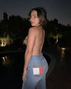 Charli XCX OnlyFans Leaked Free Thumbnail Picture - #OWUvViJDNv