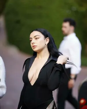 Charli XCX OnlyFans Leaked Free Thumbnail Picture - #PdYIn9Wzf4