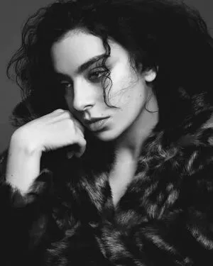 Charli XCX OnlyFans Leaked Free Thumbnail Picture - #VIP5vdBk3f