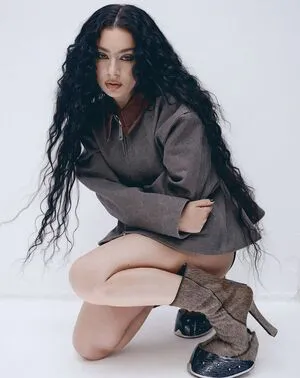 Charli XCX OnlyFans Leaked Free Thumbnail Picture - #acpt5PoFlt