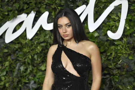 Charli XCX OnlyFans Leaked Free Thumbnail Picture - #pXBp4kGSai