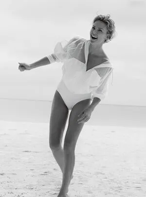 Charlize Theron Thumbnail Picture