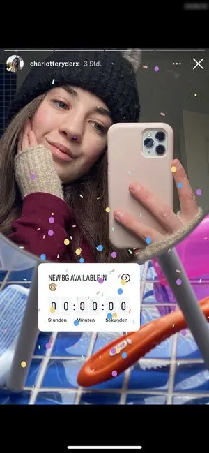 Charlotte Ryder Thumbnail Picture