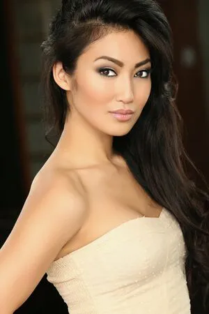 Chasty Ballesteros Thumbnail Picture