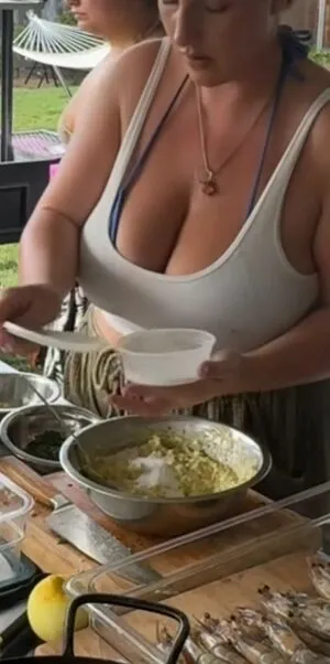 Chef D OnlyFans Leaked Free Thumbnail Picture - #omLYs0TPDo
