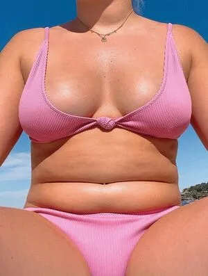 Chelsea Levin Thumbnail Picture