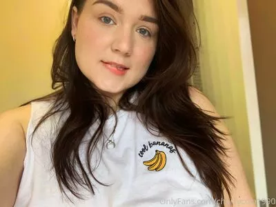 Cherrycola1990 Profile Thumbnail