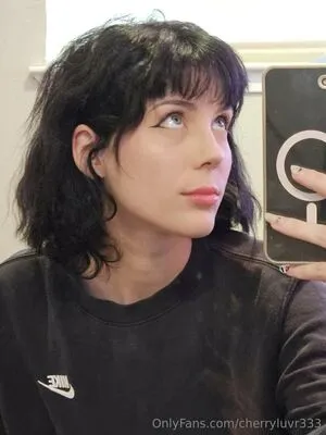Cherryluvr333 Thumbnail Picture