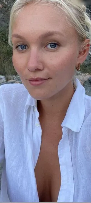 Chiara Schmitt Chiaracs Thumbnail Picture