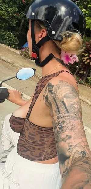 Chiara Weber OnlyFans Leaked Free Thumbnail Picture - #fpDd1THJJt