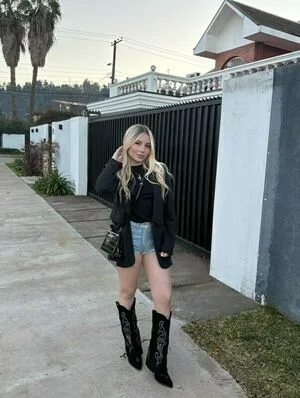 Chile Mega OnlyFans Leaked Free Thumbnail Picture - #ICtsXLLAYk