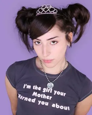 Chiqui Thumbnail Picture