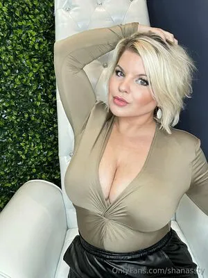 Chivelicious OnlyFans Leaked Free Thumbnail Picture - #CdG0PrDGyz