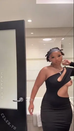 Chloe Bailey OnlyFans Leaked Free Thumbnail Picture - #1A3mDZN1VR