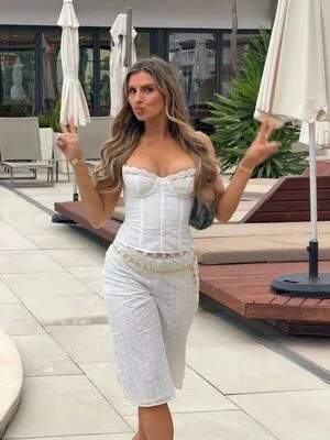 Chloe Burrows OnlyFans Leaked Free Thumbnail Picture - #JC9mOwY62i
