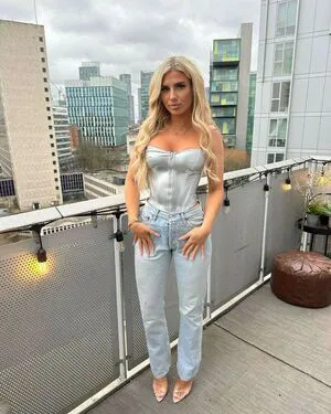 Chloe Burrows OnlyFans Leaked Free Thumbnail Picture - #xLm2wuxUbH