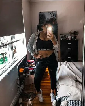 Chloe C OnlyFans Leaked Free Thumbnail Picture - #MdOMg2I9Ds