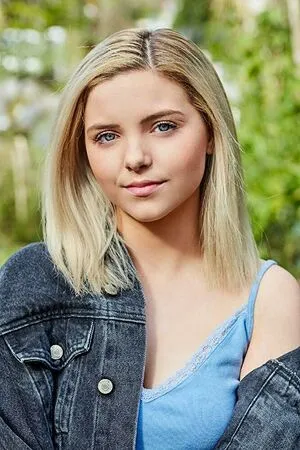 Chloe Csengery OnlyFans Leaked Free Thumbnail Picture - #VGufEjgv5s
