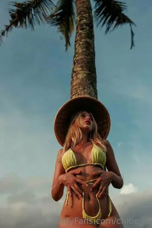 Chloe Reski Thumbnail Picture