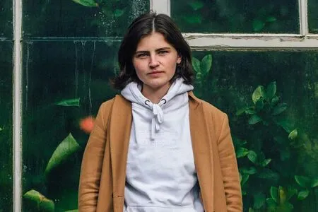 Chloe Swarbrick Thumbnail Picture